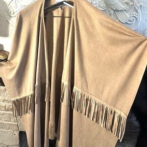 NWOT Anthropology Andersen & lauth faux suede Tan Fringed Cape shawl plus